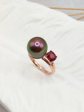 Load image into Gallery viewer, Natural Black Fresh Water Pearl Ring
